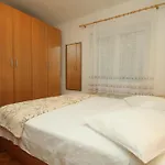 Apartman By The Sea - 8824 Dubrovnik