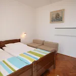 Apartman By The Sea - 8824 Dubrovnik